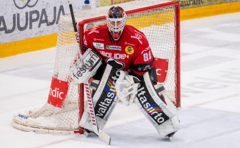 Suomalainen entinen NHL-vahti jatkaa uraansa todella yllättävässä osoitteessa – ”Olen kuullut pelkästään hienoja asioita”