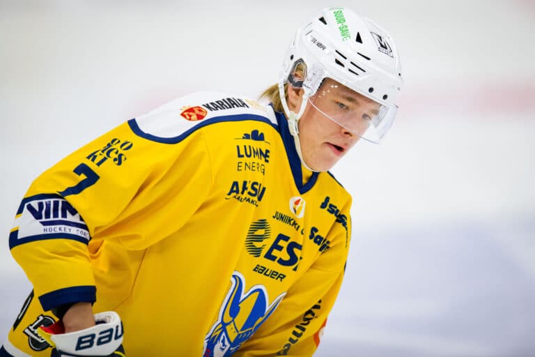 Kukaan ei halunnut – suomalaispelaaja koki odotetun kohtalon NHL:ssä