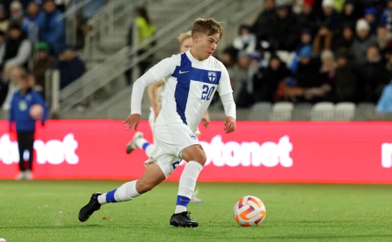 Otso Liimatalta huikea sisääntulo Ruotsissa – ”Vuoden maali?”