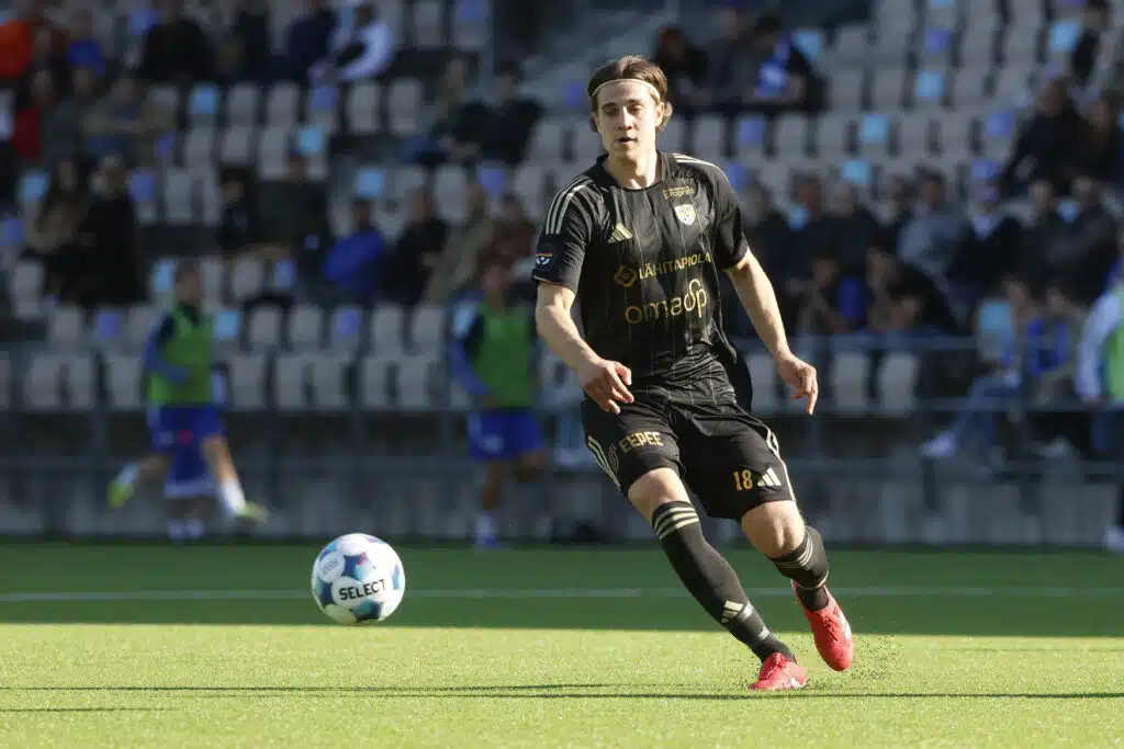 SJK hyytyi kotiyleisön edessä: ”Menetimme palloja liian helposti”