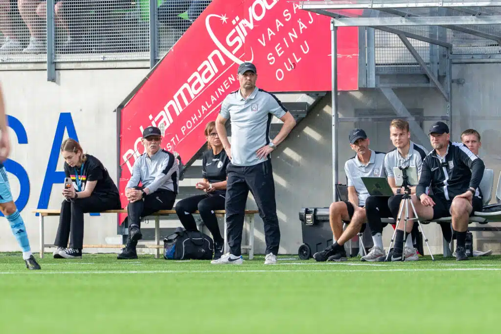 Veikkausliiga-seura kertoi merkittävän uutisen kesken ottelun