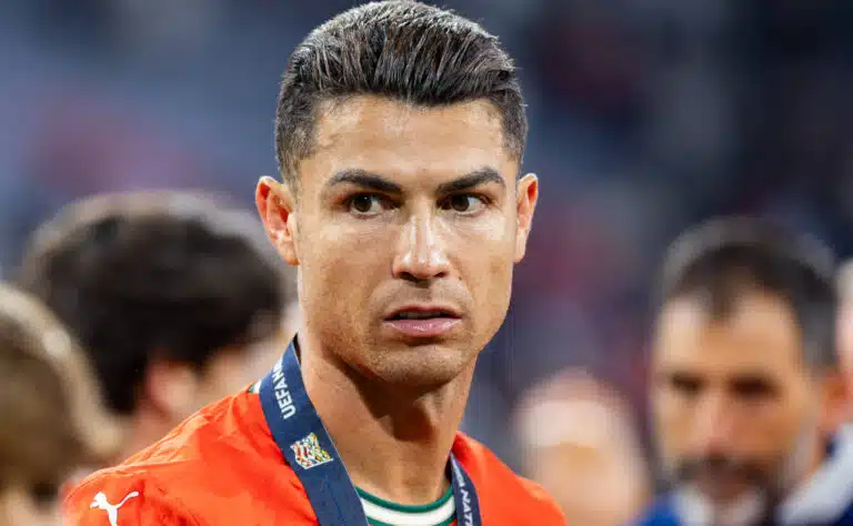 Cristiano Ronaldosta dramaattinen MM-kisapaljastus Cristiano Ronaldosta dramaattinen MM-kisapaljastus