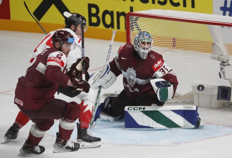 Päävalmentajalta jättikehut NHL-tähdelle: ”Se ei yllättänyt”
