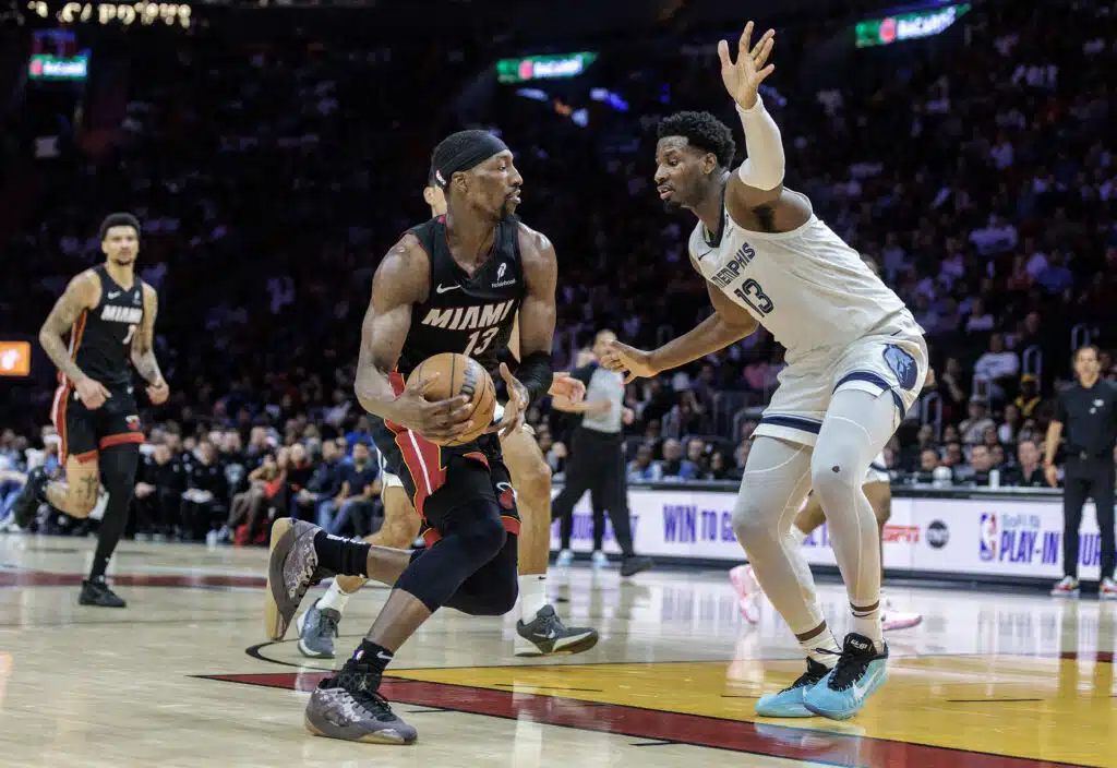 240 miljoonan dollarin koripallotähti leikkaukseen