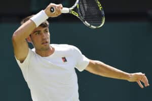 Välierästä tuli trilleri – Tenniksen ykköstähti taisteli tiensä finaaliin