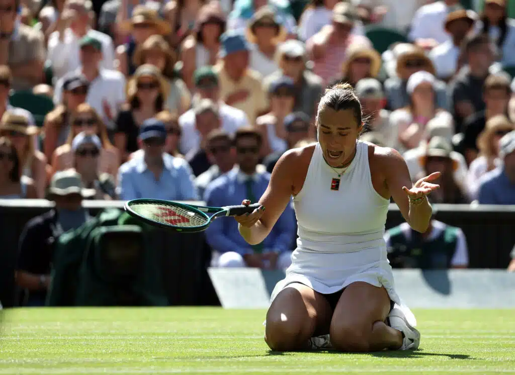 Aryna Sabalenka vaikeuksien kautta jatkoon – tilille uran kolmas välierä