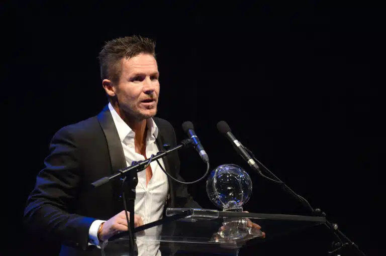 Felix Baumgartner hyppäsi stratosfääristä maapallon pinnalle