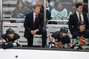 Colorado Avalanchen valmennusryhmään muutos – Jussi Ahokas NHL:ään?