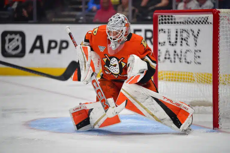 Lukas Dostal sai kunnioitusta NHL:ltä