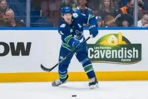 NHL-seura nöyryyttävän surkeassa iskussa - tähden mitta tuli täyteen Vancouver Canucksin Brock Boeser teki jättimäisen jatkosopimuksen