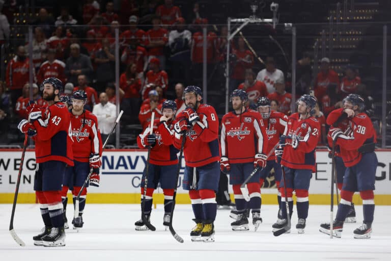 NHL tutkii valmentajan toimia