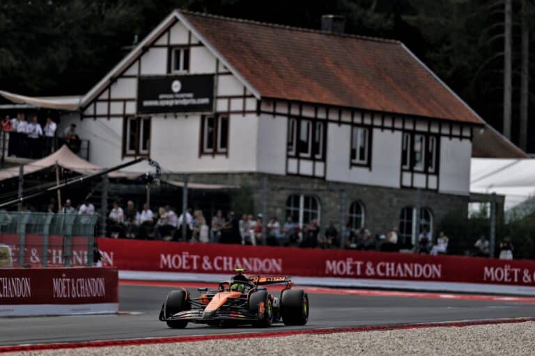 Lando Norris paalupaikalle – formula ykkösten aika-ajoissa nähtiin myös valtavia yllätyksiä