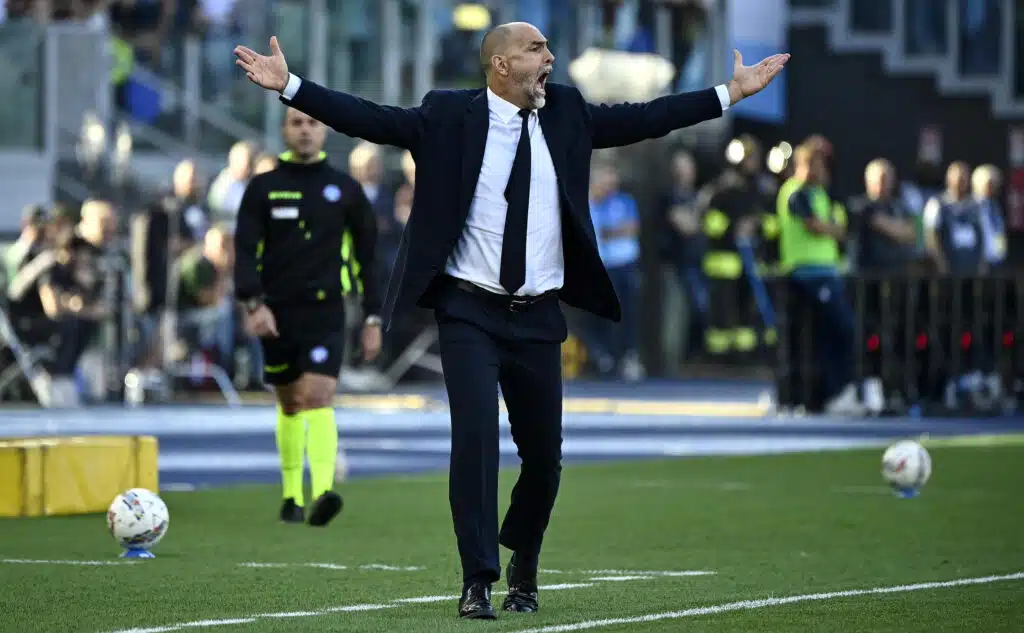 Serie A:n jättiläinen antoi päävalmentajalleen pikapotkut