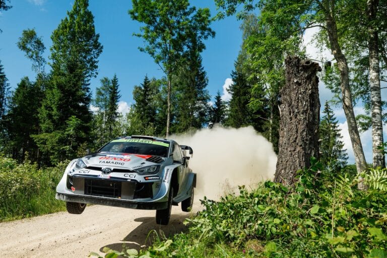 Toyota-kuljettaja latasi tiukkaa tekstiä Suomen MM-rallin alla