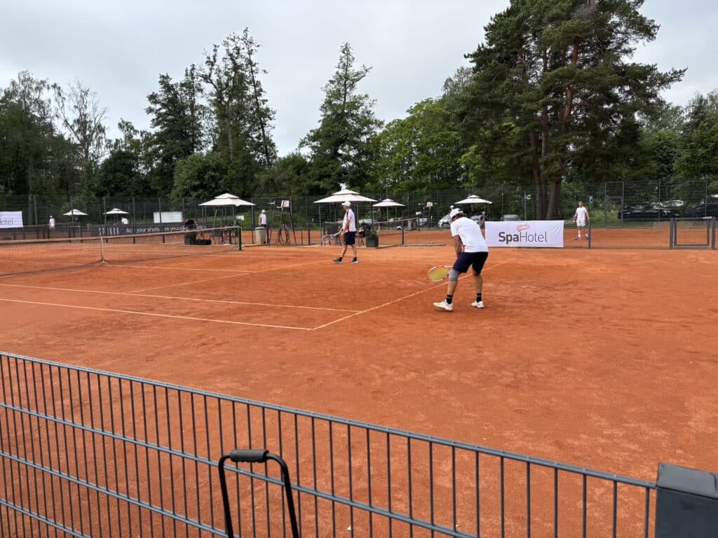 Bermudan tennisturnaus jatkoi pitkiä perinteitä – kaiken laittoi alulle legendaarinen hahmo