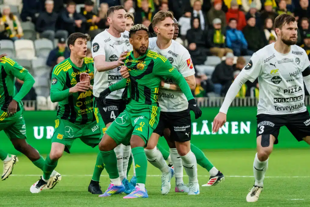 Veikkausliigan jumbojoukkue hankki kerralla kaksi uutta pelaajaa