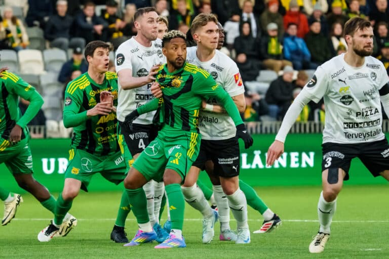 Veikkausliigan jumbojoukkue hankki kerralla kaksi uutta pelaajaa