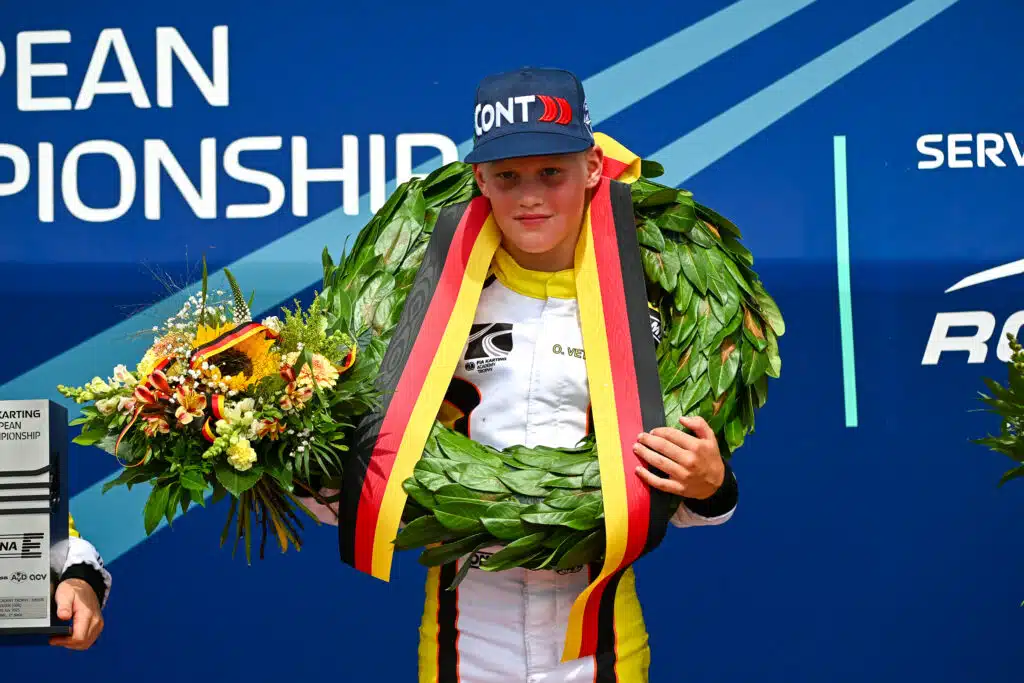 12-vuotias suomalainen formulalupaus kovaan karting-voittoon