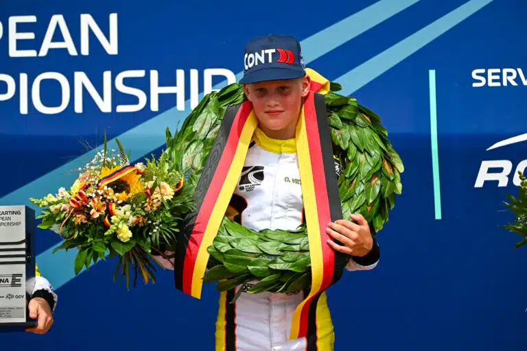 12-vuotias suomalainen formulalupaus kovaan karting-voittoon