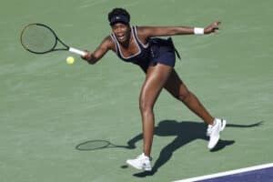 Joko Venus Williams nolaa itsensä? Tappioputki kasvoi nöyryyttävällä tappiolla