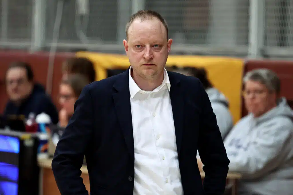 Suomalaisvalmentajalle kova kansainvälinen pesti – ”Niin seurajohto kuin yhteisökin odottavat tulosta”