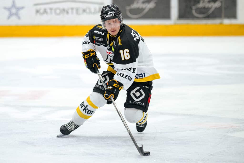 Oulun Kärpiltä karmaiseva tiedote