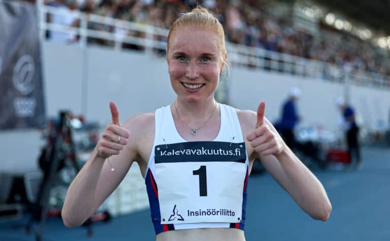 Ilona Mononen ei tullut lähtöviivalle – uusi suosikki piti pintansa