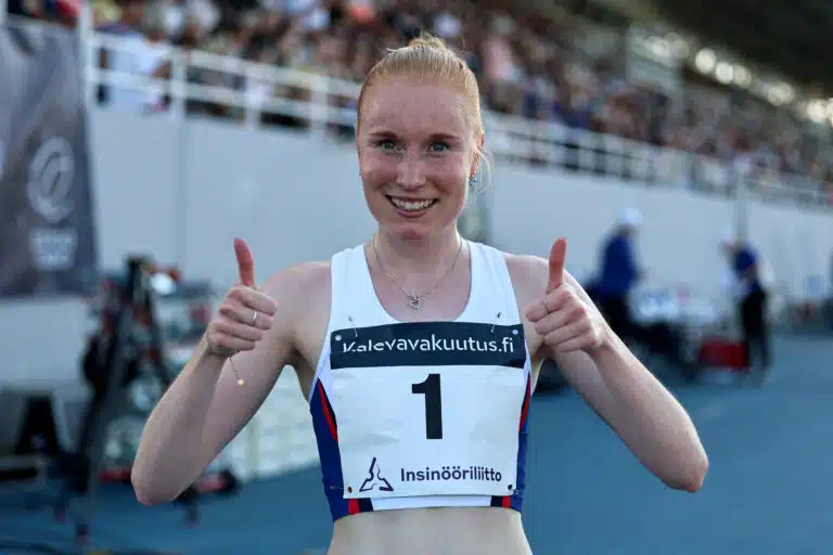 Ilona Mononen ei tullut lähtöviivalle – uusi suosikki piti pintansa
