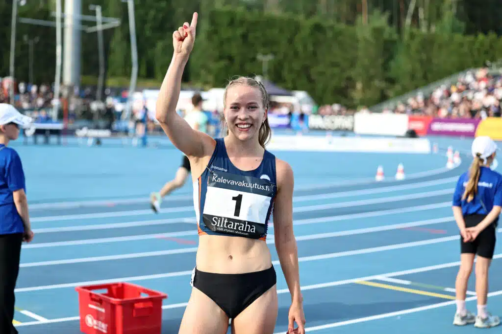 Veera Mattilalle yllätysmestaruus, miesten kisassa shokkihylkäys