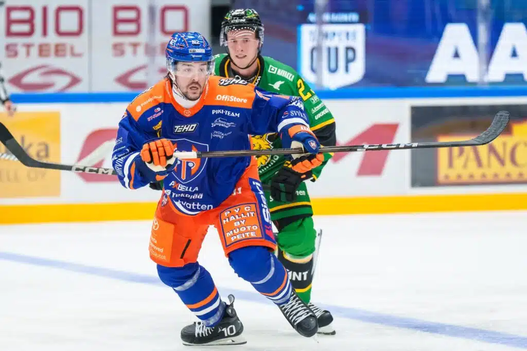 Ilves ei toipunut Tapparan toisen erän myrskyämisestä, Raimo Helmisen SaiPa hävisi