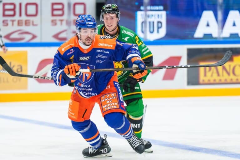 Ilves ei toipunut Tapparan toisen erän myrskyämisestä, Raimo Helmisen SaiPa hävisi