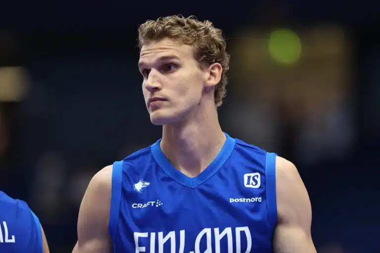 Lauri Markkanen kertoi sisusta sensaation jälkeen – rakki päästettiin ulos