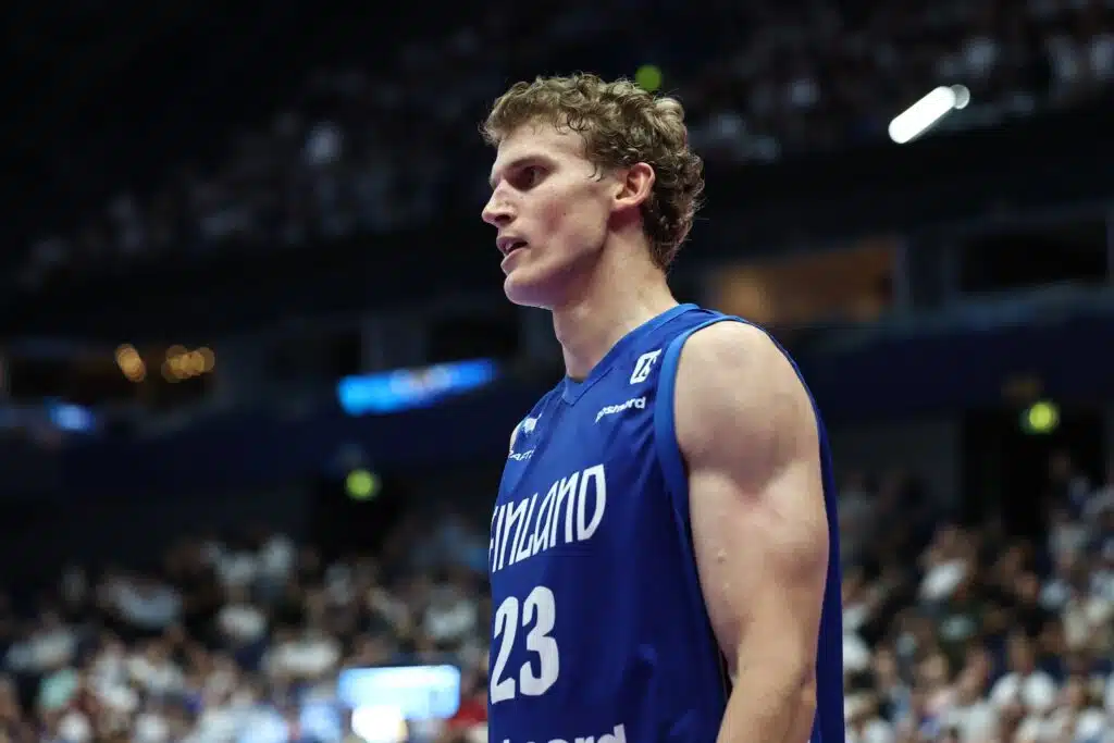 Lauri Markkaselta jäätävä kuitti