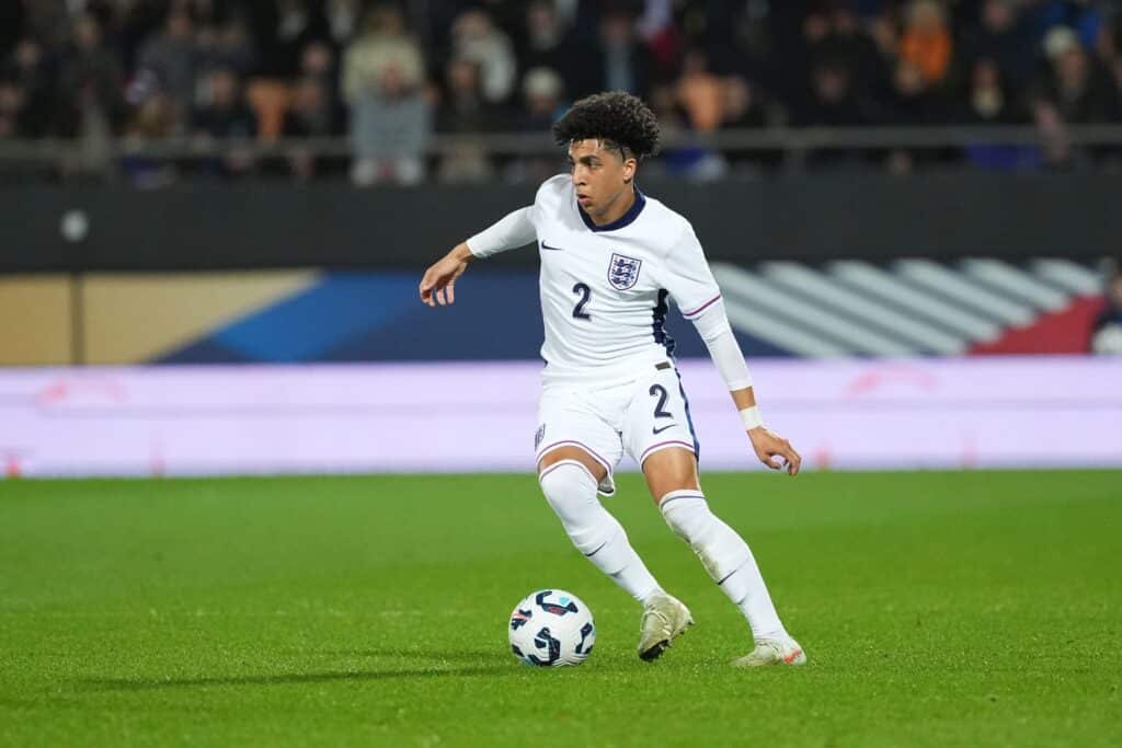 Englannin superlupaukselle jatkosopimus – Valioliigan kestomenestyjällä oli myös toinen vaihtoehto