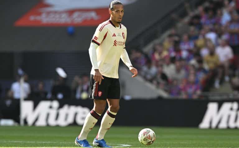 Sattumaa vai ei? – Espanjasta kantautui hurjia väitteitä Liverpool-kapteenista Sattumaa vai ei? – Espanjasta kantautui hurjia väitteitä Liverpool-kapteenista