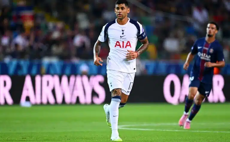 Tottenhamin kapteenilta kova syytös seurajohtoa kohtaan – ”Muiden pitäisi tulla puhumaan”