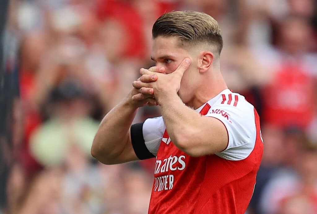 Valioliiga-tähdeltä raju ulostulo Valioliiga-tähdeltä raju ulostulo