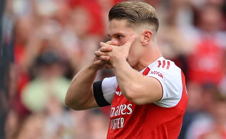 Mikel Artetalta iso luottamuslause Arsenal-tähdelle Mikel Artetalta iso luottamuslause Arsenal-tähdelle