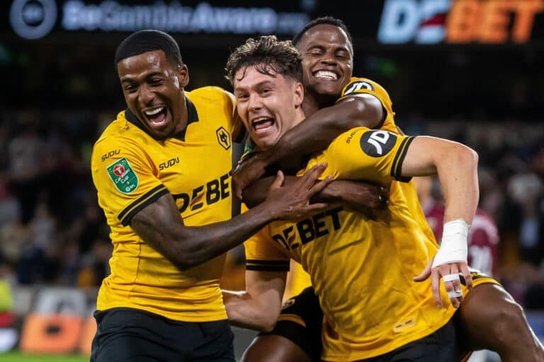 Crystal Palace nappasi hyökkääjän Wolvesista