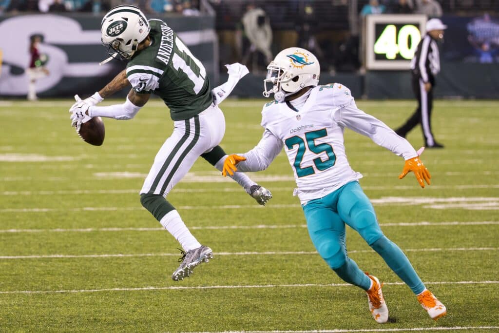 NFL:ssä jättisiirto - tähtipuolustaja vaihtaa maisemaa NFL:ssä jättisiirto – tähtipuolustaja vaihtaa maisemaa