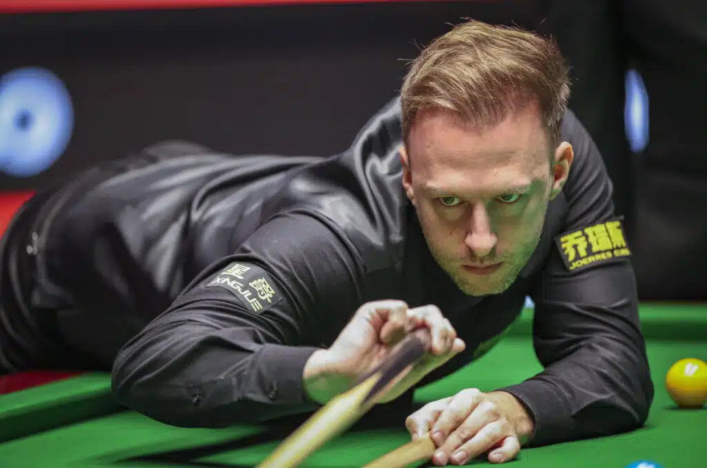 Judd Trump murskasi aussitähden – tavoittelee historiallista voittoa