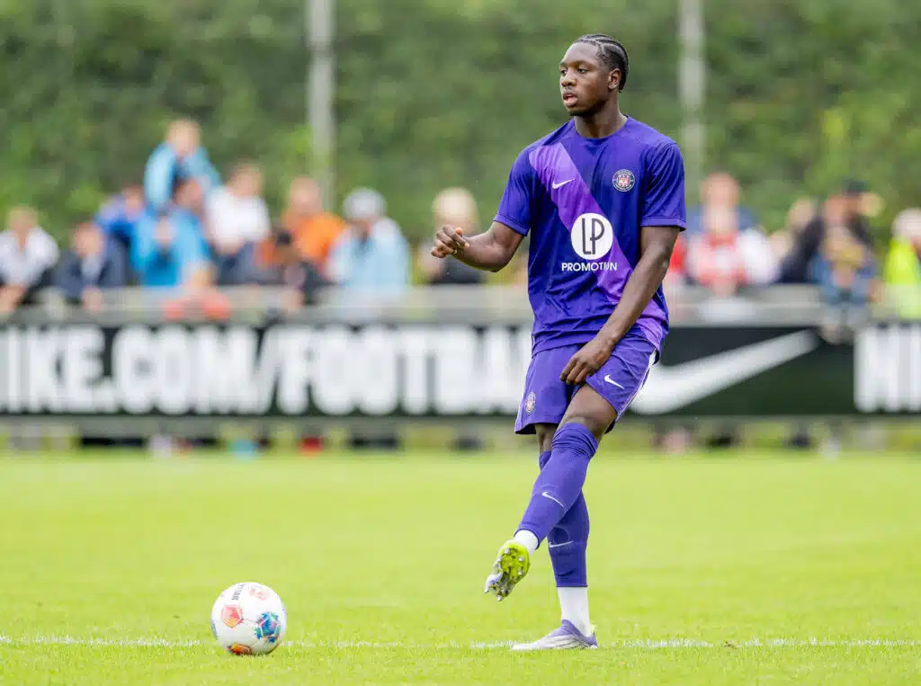 Valioliiga-seura teki kovan hankinnan – siirto tapahtui pilkkahintaan