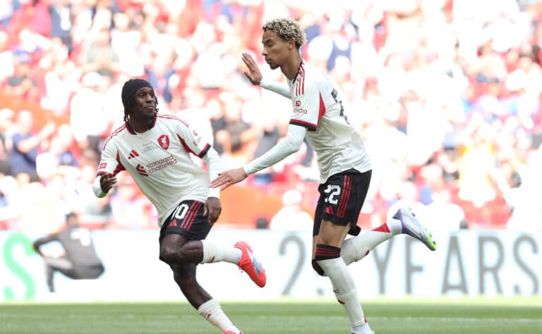 Liverpoolin uudet tähdet loistivat – joukkueelle silti yllätystappio