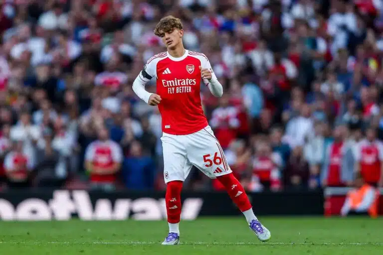 Arsenalilla edessä tiukka haaste