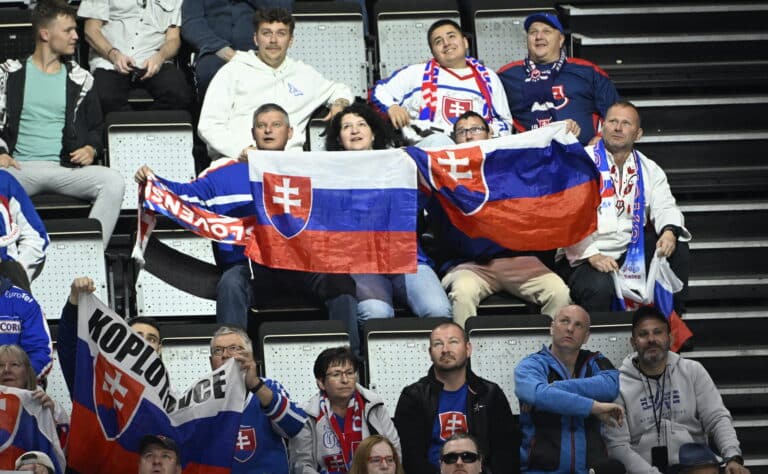 Shokeeraava uutinen alle 20-vuotiaiden jääkiekon MM-kisoista – katsomot tyhjinä