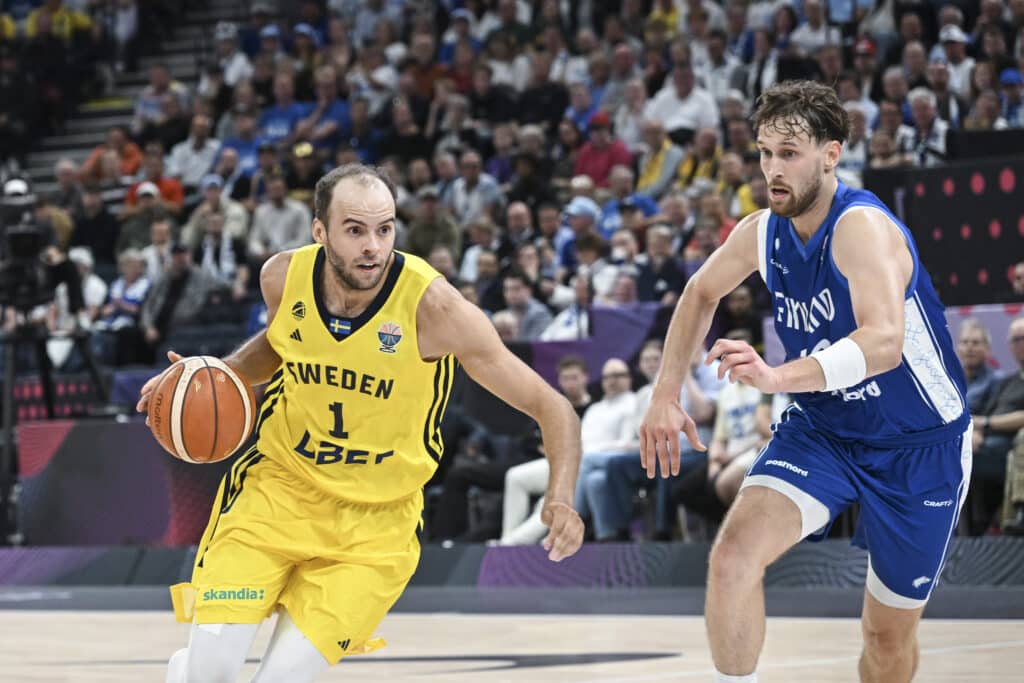 Susijengin sinikeltainen piina – ”Mitä siinä miettii”