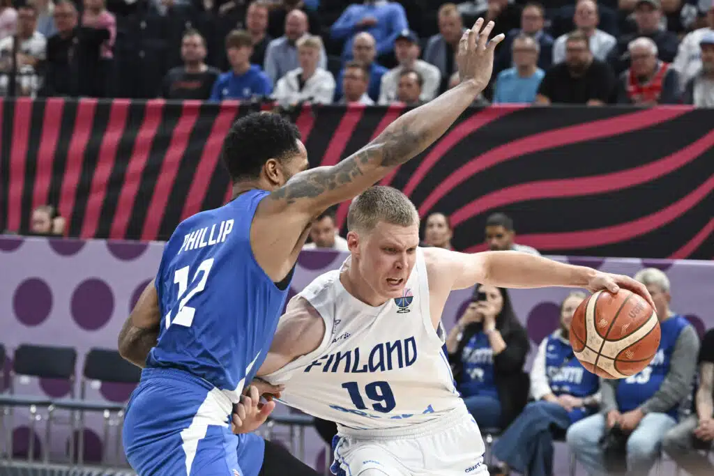 Susijengin Elias Valtonen – ”Tähän ei totu niin sanotusti”