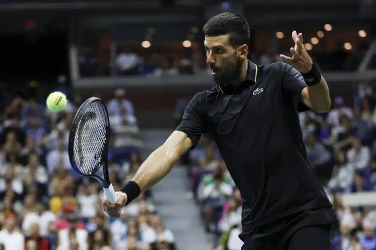 Novak Djokovic juhlatuulella – esitti hittitanssin