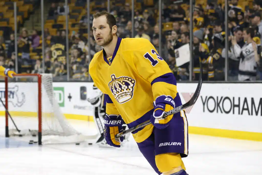 Kaksinkertainen Stanley Cup-voittaja nostaa hokkarit naulaan