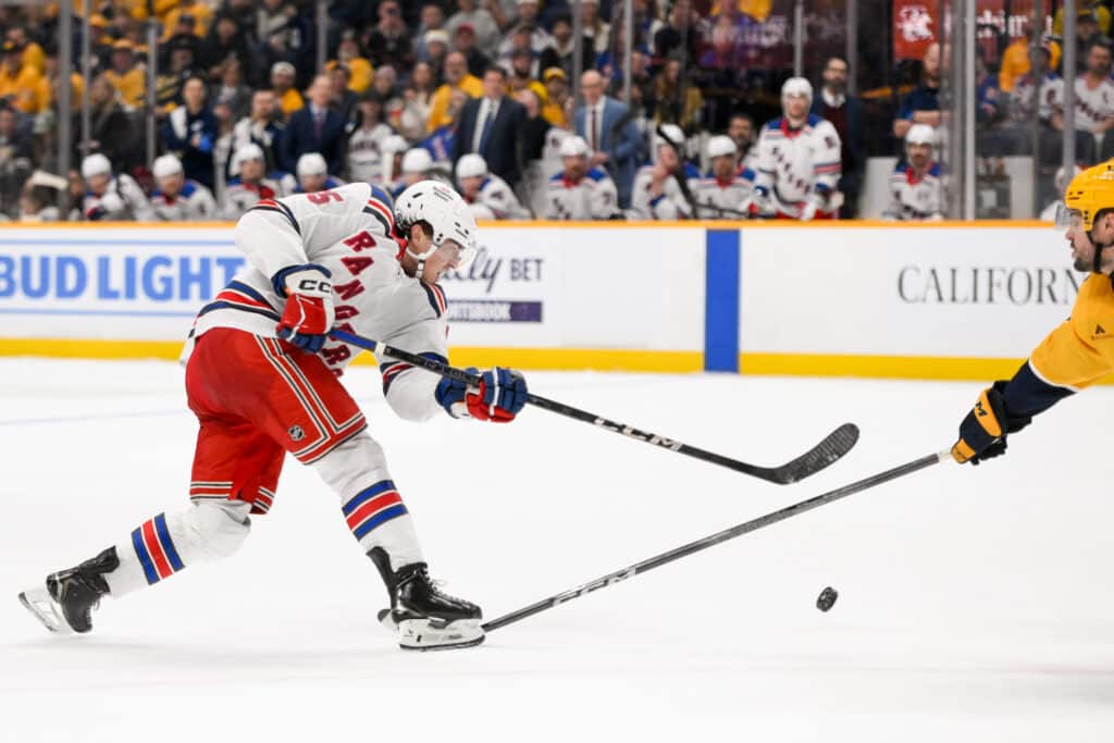 Kovaotteinen jenkkipuolustaja lyö hokkarit naulaan: "Pelaaminen NHL:ssä oli unelmien täyttymys" Kovaotteinen jenkkipuolustaja lyö hokkarit naulaan: ”Pelaaminen NHL:ssä oli unelmien täyttymys”